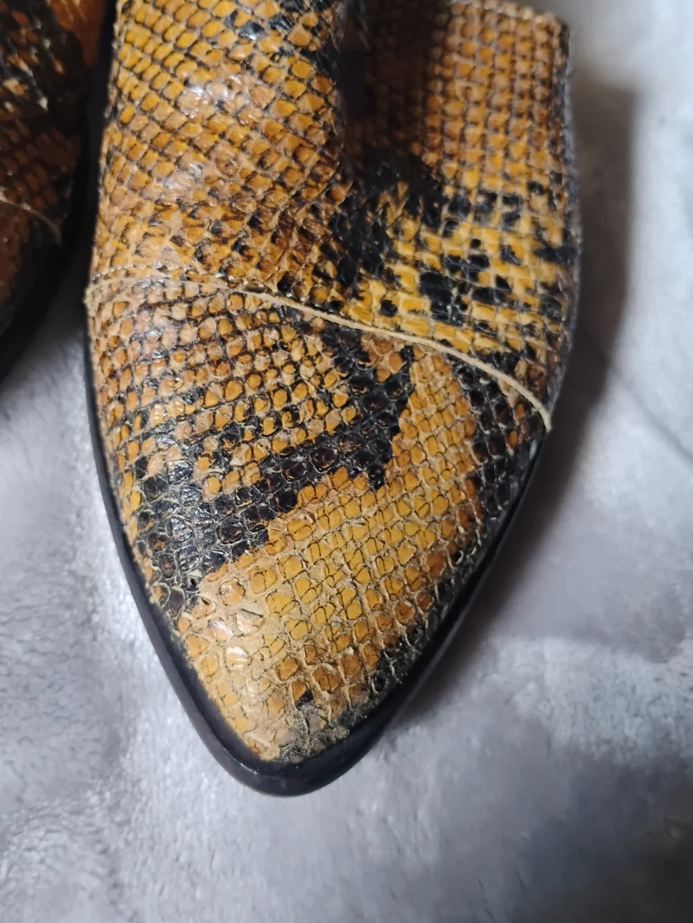 .Free People Royale Flat Snakeskin Python Leather Shoes Cutout Flats Sz 39 / 8.5